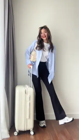 Easy Airport Look Inspo✈️✨  #OOTD #tiktokแฟชั่น #tiktoklooks #ลุคแต่งตัว #คลาสแฟชั่น #คลาสแต่งตัว #airportlook #airportoutfit 