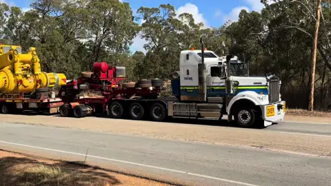 Oversized Heavy Haulage Australia #kenworth #kenworthc500 #oversizedload #fyp #fypシ゚viral 