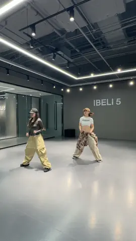 Pop! - Adanna Duru With Eva 🫶🏻  📍IBELI 5 Dance Studio, Nanjing #popadannaduru #dancepractice #dancecover #danceclass #monroechoreography