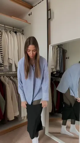 Blue stripe shirt + skirt = timeless classic look #outfitideas #oldmoneyoutfits #classystyle #fashioninspo 