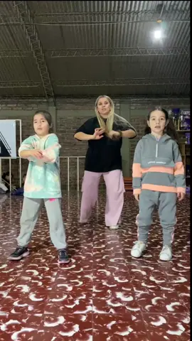 #daledondale💥 con estas Bombonas  Ellas #Coty y #Briani dos amores prendidas 🔥  Coreo @yamilag350  #dancers #dance #dancemiusic #dancemylife❤ #regaeetonmusic #regaeetondelbueno #Regaeeton #regaeetonviejo #regaeetondance #viralreels #viralvideos #viral #Kids #Infantil #tiktok 