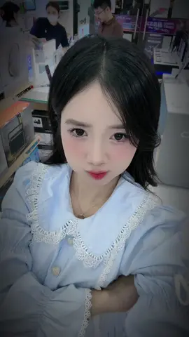 9h tối còn làm ở Hoàng Hà Mobile mà ai đồn tui đi đẻ z 😡#hoanghaangels #hoanghamobile #teamangle 