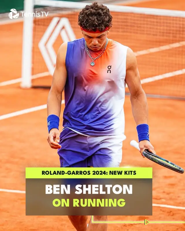 New Threads Alert 🚨 Who’s got the nicest new kit at Roland-Garros? 🪞 #tennis #tennistv #atptour #rolandgarros #fyp 