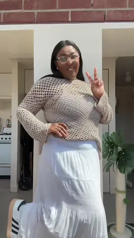 friday fit 🤍 #OOTD #TikTokFashion #fyp #nyc #summerfridays #outfitideas #blackgirl #blackgirltiktok🤎 #casualoutfits 