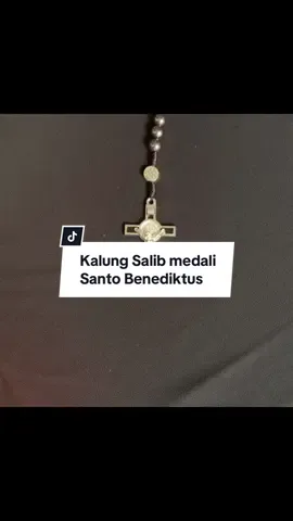 Kalung Rosario Benediktus ini terbuat dari batu alam Himatite yang cocok untuk kamu cowok dan cewek Kristen Katolik #kalungSalib #kalungsalibcowok #kalungsalib✝️ #kalungrosario #kalungsalibrosario #rosario 