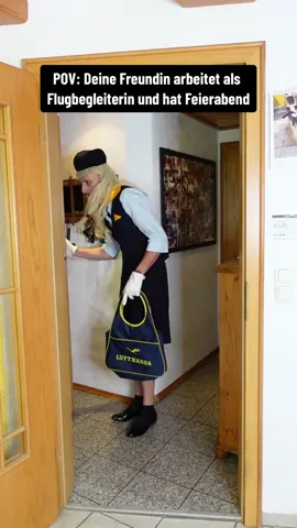 hii✨Markiere Freunde/Kollegen die es kennen😁Brauchen wir eine Fortsetzung?🙈#funny #lustig #comedy #couple #work #arbeit #flughafen #flightattendant #flugzeug #cabincrew #fürdich #flugbegleiterin 
