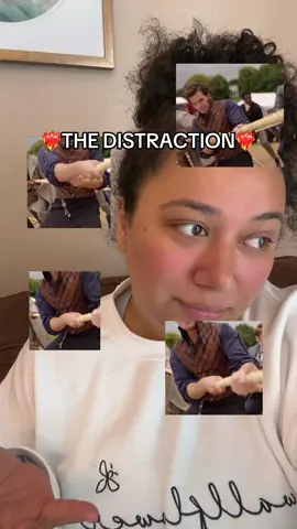 Penelope we get it! Cause same! I know wouldn’t be able to move if I saw Colin Bridgerton doing all that! Like absolute FIRE❤️‍🔥 #bridgerton #bridgertonnetflix #bridgertonseason3 #polin #colinbridgerton #penelopefeatherington #balloonscene 