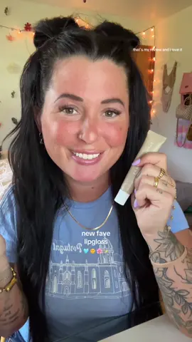 Replying to @Ceegills YES!! Hehehe. If you guys havent tried it yet and have been wanting to, this is your sign! 😋🫶🏼 #lipgloss #lipbalm #summerfridays #tiktokshopping #tiktokshopfinds #revolve #forthegirlies #girlytok #girlythings #aesthetic #vibes 