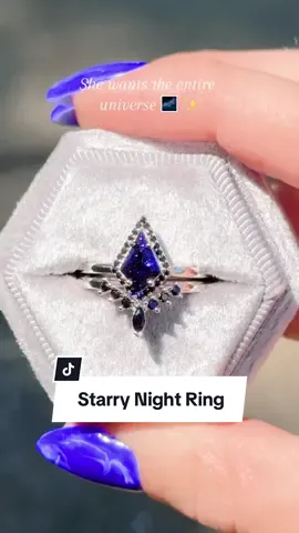 When she asks for the inverse, not just the diamond 💎✨ #uniqueengagementrings #starrynightvangogh #starrynight #goldstone #sandstonering #galaxyring #promisering #acotar #feyre #feyreandrhysand #fyp #customjewelry 