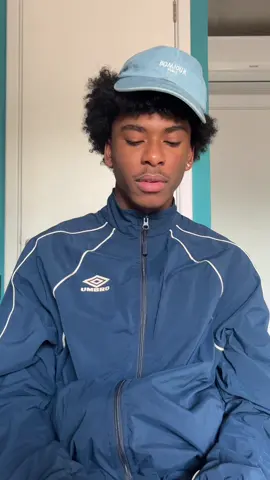 Meu primeiro video falando na frente de uma camera, me perdoe a timidez #fashion #fyp #fy #foryou #moda #esports 