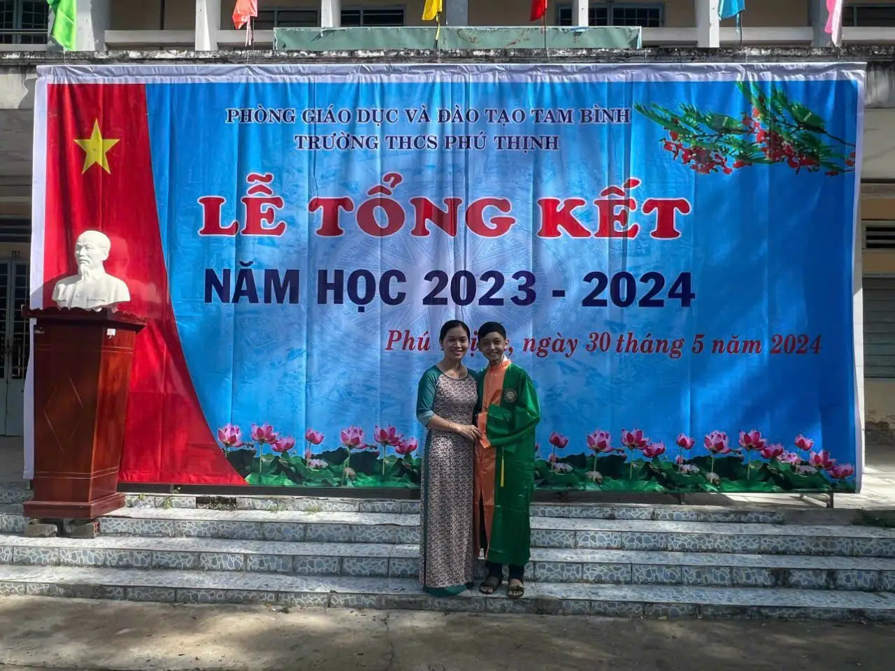 lưu giữ kỉ niệm thời cấp 2 - THCS Phú Thịnh