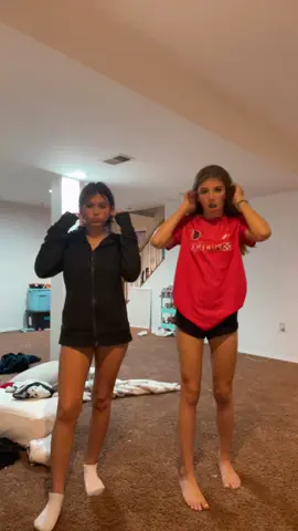 PARTYY @ryleigh..x #viral #fyp #Summer #AYE #summer24 #summer2024 #Summer #summerbreak #DANCE #dance #dancer #dancing #dancin #dances 