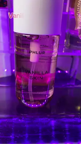 Vanilla Body & Hair Mist! A Beautiful Fragrance #perfume #perfumetiktok #fragrance #phlur #phlurfragrance #vanilla #vanillaperfume #foryou #foryoupage 