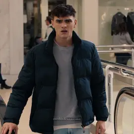 what happened nick and noah? this was so funny 😂 #raisingvoices #niunamas #gabrielguevara #nicolewallace #spanish #netflix #tvshow #seriesnetflix #forupage #fyp #viraal #culpamia #culpables #nicknoah 