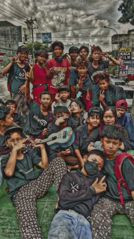 cukup di kenang neng nak di baleni Yo gas🤣 #gembelliar🌻👹 #rojaliliar👹 #punk #pejuangestafet #sanespunk👹 #fyppppppppppppppppppppppp 