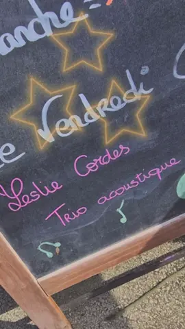 Leslie Cordes au Débar’c à Longeville Sur Mer ( Vendée ) en concert et c'était tellement bien !! #lesliecordes #trioacoustique #concert #ledebarc #guinguette #longevillesurmer #vendee #85 #vendée #live #musique #music 