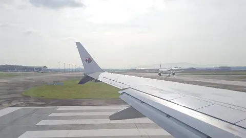Malaysia Airlines B737 MAX 8 | Taking off from Kuala Lumpur Intl. Airport #malaysiaairlines #737MAX8 #takeoff #klia 