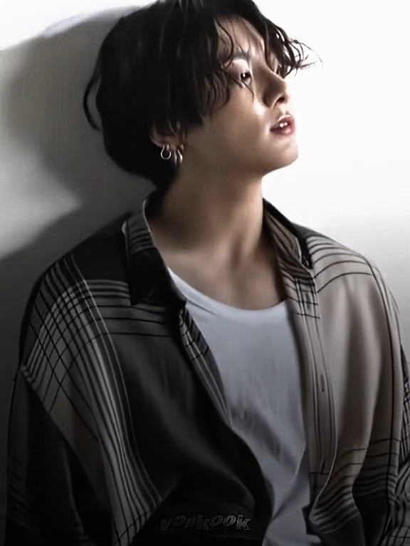 Open up the door, can you open up the door? #jungkook #jungkookedit #velocity #aftereffects