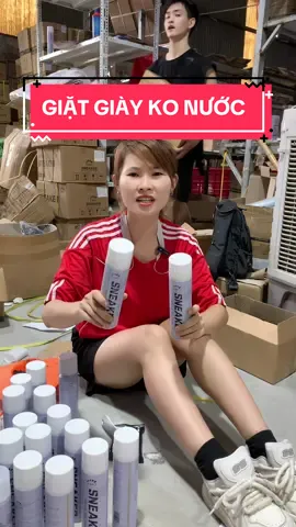 Lậy anh tiktok, bán xịt sạch giày phá giá thế chết em #xitgiaynano #xitgiaykhumuihoi #xitgiay #xitsachgiay #khumuigiay #khumui 