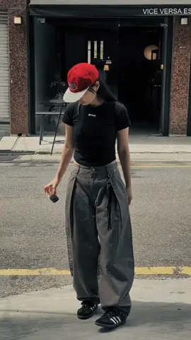 Women Outfit Idea #outfitideas #outfitinspiration #outfitinspo #StreetFashion #StreetStyle #streetwear #outfit #oodt 