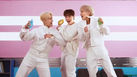 cheers to this new adventure with 💎 SEVENTEEN💎 Share with us your #MoguMoguxSEVENTEEN photos 🩷🩵  #SipChewFeelMoguMoguPH  #MoguMogu  #GottaChew