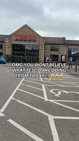 More than half price😱😱😱 £5 for 24 cans with your clubcard!!! • Pepsi Max  • Pepsi Max cherry  • Diet pepsi  • Pepsi Max caffiene free • Pepsi Max mango  Runnnnn to @Tesco and use your clubcard!!! 💰💰 #tesco #pepsi #pepsimax #newfoodsuk #discount #tescoclubcard #newfoodspotteruk #newfoodfinds #tescofinds 