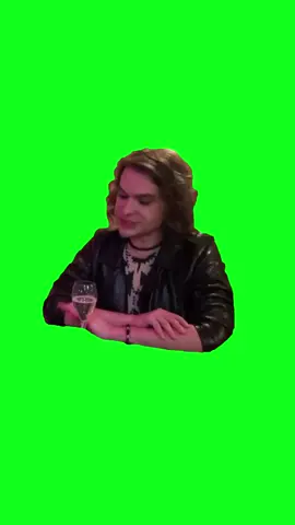 📌Как скачать видео Оригинал этого и других видео на зелёном фоне в хорошем качестве можно скачать в нашем закрытом телеграм канале с полезными материалами для монтажа. А как туда попасть смотри в шапке профиля Также в нашем канале есть подробная инструкция по монтажу и наложению видео 📱 #тренды#мемы#видеоназеленомфоне#хромакей#рилсы#монтаж#гогенсолнцев 