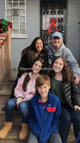 olha na minha bio ❤️ #ellegoodman #familiasacana #virall 