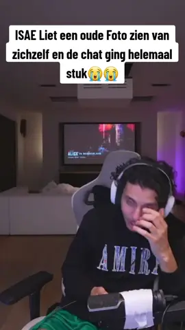 ISAE Liet een oude Foto zien van zichzelf en de chat ging helemaal stuk😭😭 #isae #isaeopyoutube #sbgold #voorjou #fyp @ISAE 