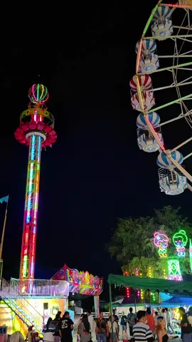 : ชิงช้าสวรรค์ยักษ์  🎡 -  BANG SAEN FUN FAIR -