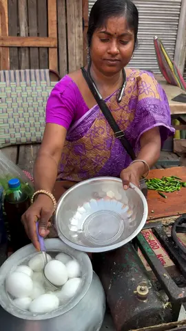 Famous Boiled Egg Tikka of Kolkata | Indian Street Food#indiastreetfood #foodblogger #1foodfounder #tiktokfood #Foodie 