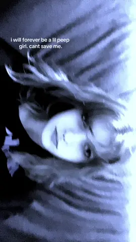 my hair was fire #fyp #fypシ #idk #emo #emogirl #lilpeep #lilpeep🖤 #lilpeep4ever #givinggirlscokee 