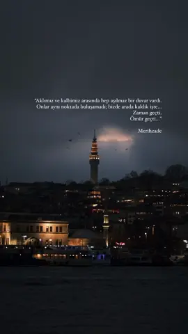 Bizde arada kaldık işte. zaman geçti. ömür geçti. . . . #sözyazarı #kısasözler #yazarsözleri #sözler #yazarlar #kitap #güzel #güzelsözler #anlamlısözler #özlüsözler #kitapsözleri 