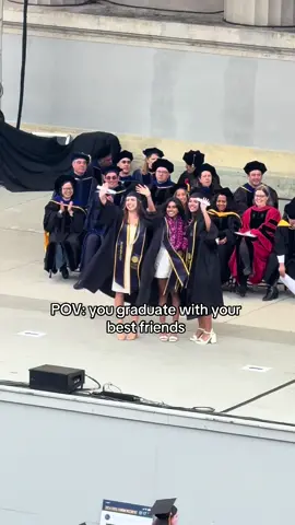 Gots to see it thruuuuuuuuuuuu @lara @Sarah  @UC Berkeley @BILLIE EILISH LOVE YA