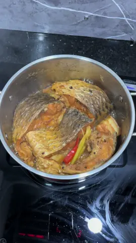 Cá kho đưa cơm😋🥰#xuhuong #xuhuongtiktok #nauancungtiktok #yeubepnghiennha #bapbodaya 