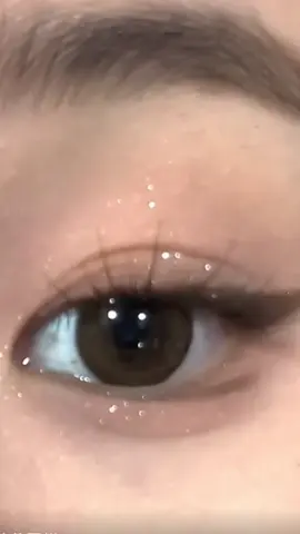 Warm tone eye makeup tutorial 🧸ྀིྀི  ID : at775077 #tutorial #makeup #xiaohongshu #eye #eyeshadow #eyemakeup #fyp #warmtone 