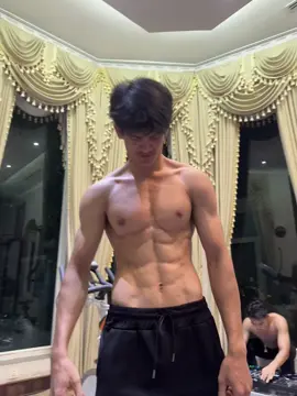 raw file of ma flex🌚🖤 #calisthenics #gymnastics 