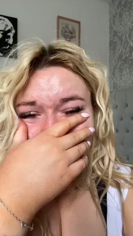 Raw footage of me balling my eyes out over a guy who i loved, a guy who i would’ve jumped if he said jump..a guy who made me cry so many times where id beg him to just cuddle me but instead would shout ‘shut the f**k up’ … healing and beartbreak is probably one of the hardest things ive been having to deal with, trying to heal while still having to walk past him, trying to ignore all the unanswered questions in my head, honestly healing journey is one hell of a ride.. im just lucky with the support i have all around me, they all know who they are ❤️‍🩹 #fyp #foryou #mumsoftiktok #MomsofTikTok #heartbroken #heartbreak #healing #HealingJourney #healingtiktok #healingprocess 