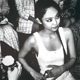 you know you love her,xoxo || ac mine #jennie #jennieedit #jenniekimedit #blackpink #blackpinkedit #jenniekim #digigrls #zyxbca #foryoupage #foryou #blowthisup #viral #kpop #kpopedit #aftereffects #velocityedit #gossipgirledit #gossipgirlaesthetic #blackpinkjennie #portisheadglorybox  @bp_tiktok @yvnwixs @jnkmeows @fendimin @chxnelisa_ @jnrkim @jevienr06 @jenklvs @jnkxxluv(flop era)  @chanelfilmsss @jenvlss @cuncistent @checkjen @navszm @w.nters @jenyrii 