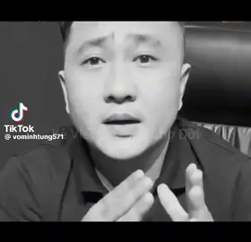 🙏 Hành vi “Vay Tiền Không Muốn Trả” là một biểu hiện của tâm ích kỷ, tráo trở ... Chiếu theo luật nhân quả trong đạo Phật thì hành vi đó chính là cách gieo nghiệp nghèo hèn khiếng cho cuộc sống của mình sẽ gặp nhìu khó khăn trắc trở bệnh tật và bị người đời khinh bỉ ghét bỏ xa lánh … Nhanh thì quả báo cho đời này, muộn thì cho những đời sau phải trả ...  🙏 Đời người vay tiền mà không chịu trả là đang tự gieo nghiệp, cả đời sẽ nghèo hèn bất hạnh ... kiếp này ko trả kiếp sau cũng sẽ pải trả gấp trăm ngàn lần như vậy, vì luật nhân quả ko chừa 1 ai đâu … 🙏 Đừng nghĩ cứ đi mượn tiền xong rồi quỵt nợ rồi thôi, sai lầm rồi hén … ko bao giờ ăn được tiền đó đâu, vì tương lai - hậu vận - con cái - sức khoẻ … điều được tính vào đó hết … gieo nhân nào sẽ gặt quả nấy … 🙏 Nghiệp báo của những kẻ giựt nợ là: người giựt nợ sẽ bị tổn phước báo lớn, làm ăn chật vật, con cái hư hỏng, chết đi sẽ bị đoạ địa ngục … người giựt nợ sẽ gánh nạn, gánh nghiệp, gánh bệnh tật và gánh hết những cái xui xẻo dùm chủ nợ …  🙏 Đừng bao giờ đánh mất sự tin tưởng của người khác đối với mình … Được ai đó tin tưởng, chứng tỏ trong mắt họ bạn có giá trị nhất định … Dù khó khăn thế nào cũng nên giữ tròn lời đã hứa … Nghèo khó, trắng tay nhiều khi không đáng sợ bằng mất hết uy tín, danh dự … Dù nghèo khổ đến đâu cũng đừng bao giờ mượn tiền rồi biến mất … Thà sống nghèo chứ đừng có sống hèn …