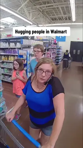 Giving the best Hugs #foryou #foryoupage #pov #omg #hugs #viral #trending #funny 