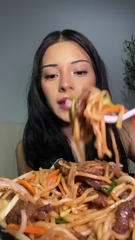 Psych ward storytime 🙃sorry I made you guys wait I had to wait for a therapy appointment to post this lol #mukbang #eatwithme #storytime 