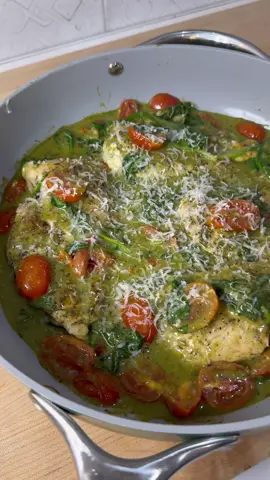 ONE POT MEALS EPISODE #10: Creamy Pesto Chicken✨ If you're looking for a super easy, flavor-packed dinner that comes together in just minutes then you have to give this one a try! It's sooo good 😋👏🏽 #kitk 💁🏼‍♀️ Follow @kalenainthekitchen for more easy + healthy recipes!  ➡️ Full recipe with all of the details and shoppable grocery lists on my website [www.kalenainthekitchen.com] also linked in my bio! #onepot #onepotmeal #onepotmeals #onepotdinner #easydinner #dinnerrecipes #dinnerrecipe #DinnerIdeas #healthydinner #glutenfreerecipes #glutenfreedairyfree #dinnerinspiration #dinnerinspo #weeknightdinner #weeknightmeals #weeknightmeal #fyp #nashvilleblogger
