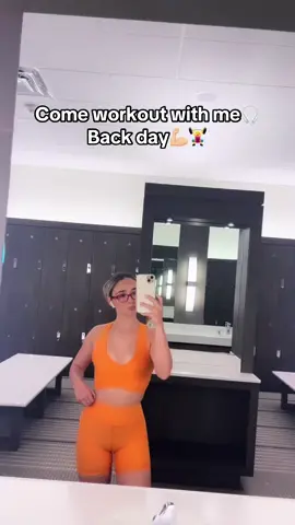 Back day at the gym🎧 #fyp #foryou #explore #tiktok #GymTok #gym #backday #backdayworkout #workout #gymgirlsoftiktok #gymgains #gymtime 
