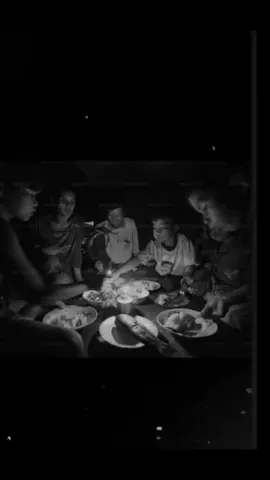 #នឹកអនុស្សាវរីយ៍កាលពីក្មេង 👪❤️