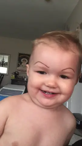 #funnybaby #babiesoftiktok #eyebrows #makeup #tutorial #cutestbaby 