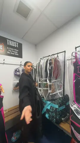 POV its troupe day 🙏🏼🥲 #makeusfamous #danceavenuemandurah #trending #dance #fyp #family 