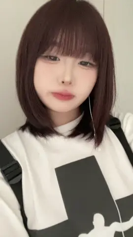 티셔츠 정보는 @ETUMIK? ☠️❤️