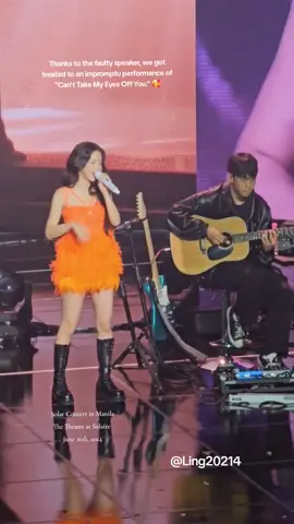 When you're a singer who can effortlessly sing anything on the spot. Flex 💪 #mamamoo #solar #concert #kpop #fyp #acoustic #guitar 