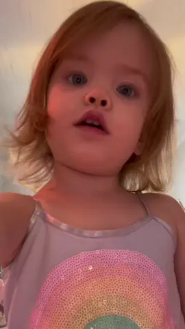 The moment she realised the girl she was calling pretty was herself 🥹 (@austingeter) #selfconfidence #toddler #funnykids #parentsoftiktok